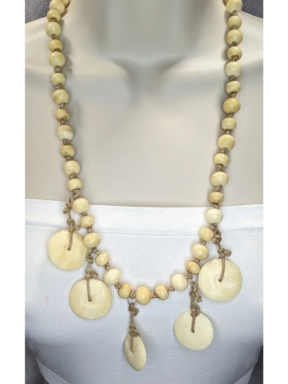 90s Boho Tribal Vintage Beaded Disc Dangle Statement Necklace Cream Tan